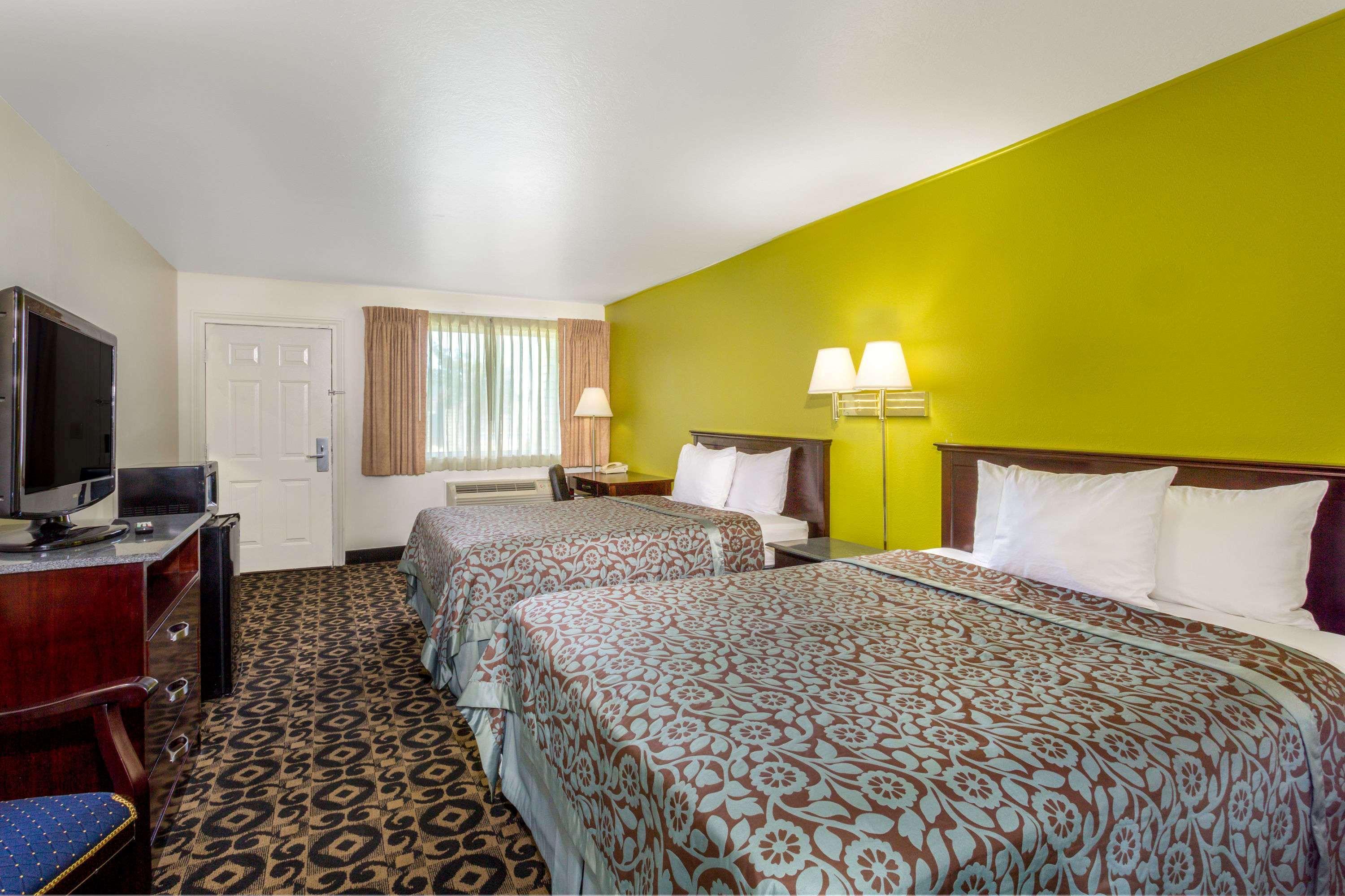 Days Inn By Wyndham Delta Exteriér fotografie