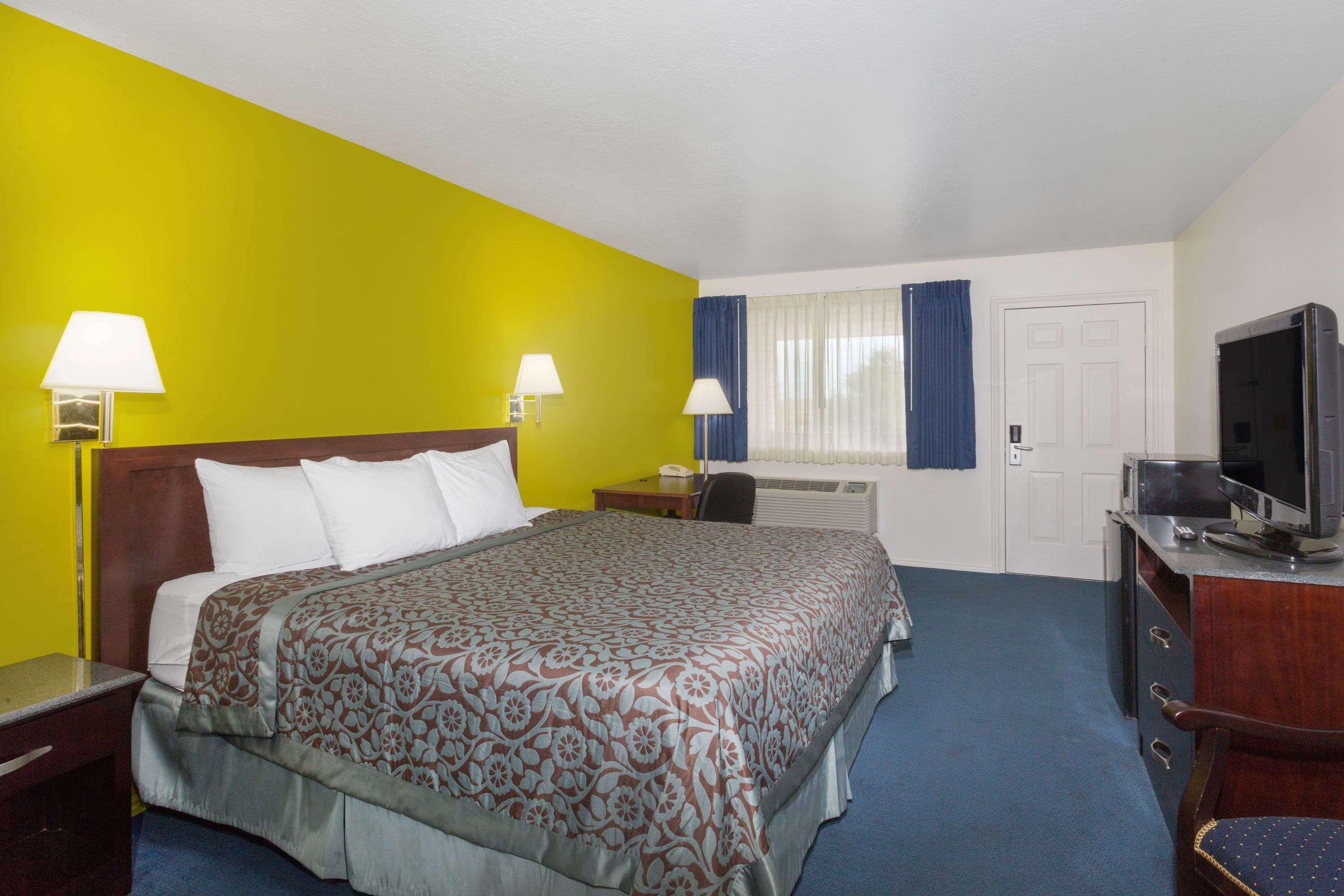 Days Inn By Wyndham Delta Exteriér fotografie