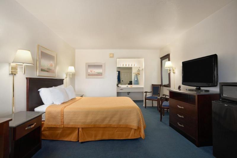 Days Inn By Wyndham Delta Exteriér fotografie